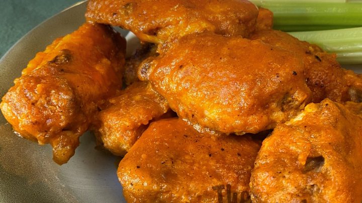 https://www.notsomodern.com/wp-content/uploads/2023/07/buffalo-chicken-wings-4-720x405.jpg